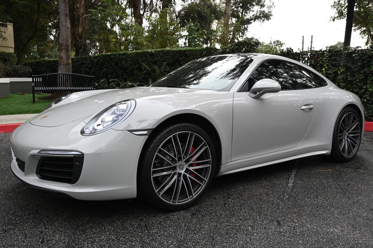 Porsche 911 Carrera 2018